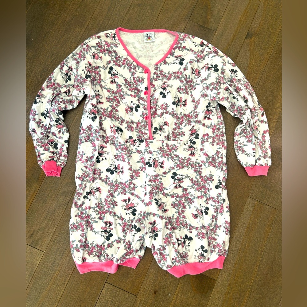 Vintage Disney Mickey & co pj romper size small‎